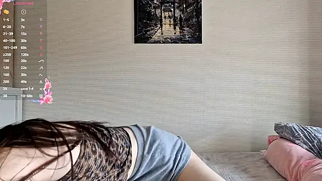 Snapshot of BritniMaddocks chatting on 11-20-25, 08:14 BritniMaddocks online show from 11-20-25, 08:14