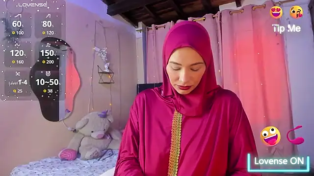 ShanaJamil online show from 11-08-25, 12:05