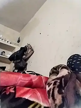 Snapshot of Rapunzal chatting on 10-25-25, 07:52 Rapunzal online show from 10-25-25, 07:52