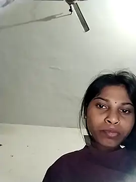 Snapshot of Rapunzal chatting on 11-05-25, 06:30 Rapunzal online show from 11-05-25, 06:30