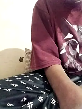 Snapshot of Rapunzal chatting on 11-07-25, 06:30 Rapunzal online show from 11-07-25, 06:30