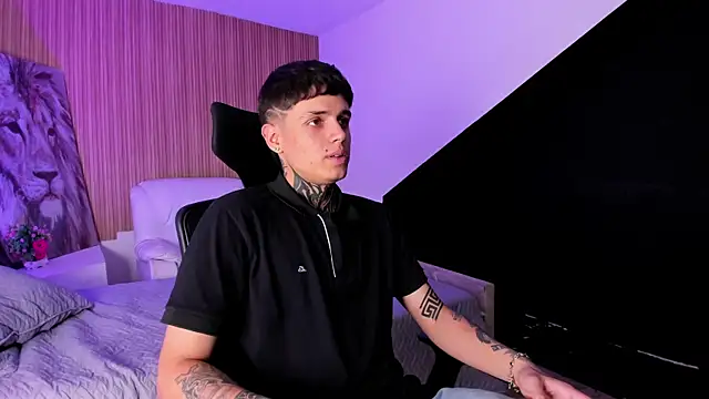 Declan-Fox online show from 09-26-25, 03:43