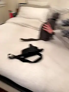 Snapshot of 3totangox chatting on 12-15-25, 03:22 3totangox online show from 12-15-25, 03:22