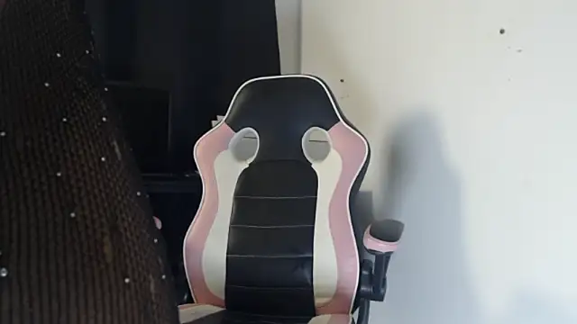 MayaScott11 online show from 03-11-26, 07:09