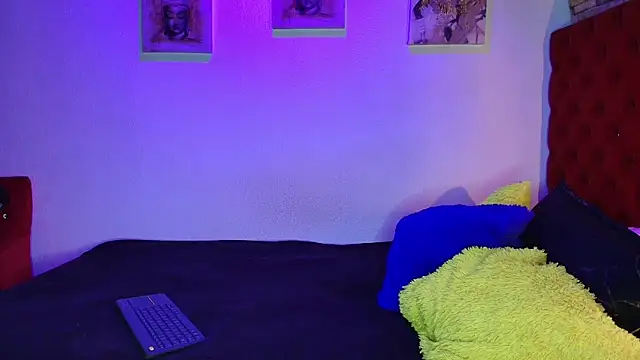 CoffeNaughty nom online show from 11-19-25, 05:07