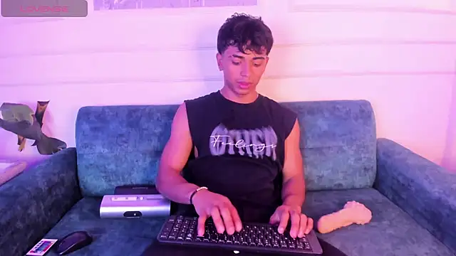 Jaycob Black1 online show from 11-17-25, 02:23