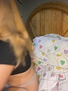 coupleyys online show from 04-07-26, 09:15