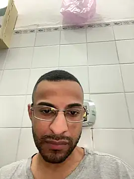 pauzudomoreno1 online show from 12-13-25, 08:14