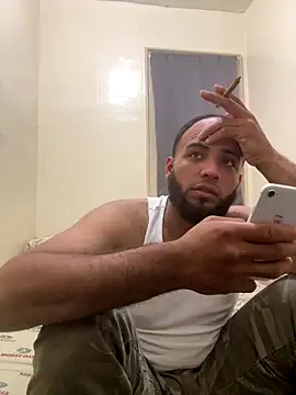 LeoPR00 online show from 09-18-25, 04:36