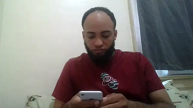 Snapshot of LeoPR00 chatting on 09-24-25, 03:15 LeoPR00 online show from 09-24-25, 03:15