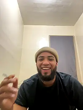 Snapshot of LeoPR00 chatting on 12-02-25, 02:50 LeoPR00 online show from 12-02-25, 02:50