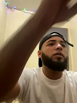 Snapshot of LeoPR00 chatting on 12-04-25, 06:44 LeoPR00 online show from 12-04-25, 06:44