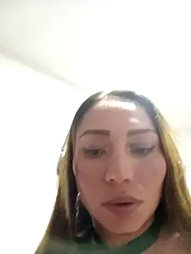 Snapshot of sweethellen30 chatting on 09-13-25, 07:13 sweethellen30 online show from 09-13-25, 07:13