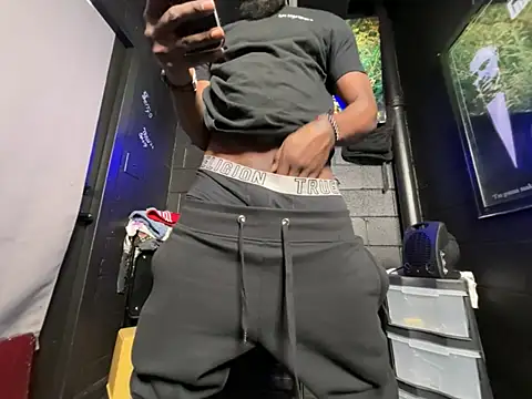 Snapshot of nymphoandthebeast69 chatting on 02-06-26, 12:04 nymphoandthebeast69 online show from 02-06-26, 12:04