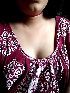 Snapshot of soni2005 chatting on 03-05-26, 10:33 soni2005 online show from 03-05-26, 10:33