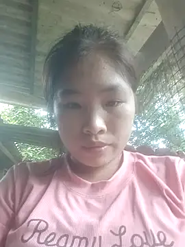 Snapshot of Luyen004 chatting on 09-15-25, 02:11 Luyen004 online show from 09-15-25, 02:11