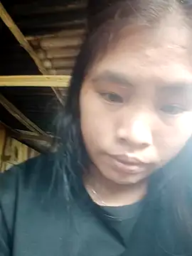 Snapshot of Luyen004 chatting on 09-27-25, 02:27 Luyen004 online show from 09-27-25, 02:27