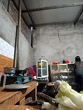 Snapshot of Na_xx chatting on 09-22-25, 10:17 Na xx online show from 09-22-25, 10:17