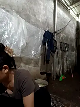 Snapshot of Na_xx chatting on 10-31-25, 04:02 Na xx online show from 10-31-25, 04:02