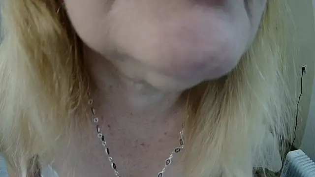 EmmaEllison online show from 02-12-26, 07:14