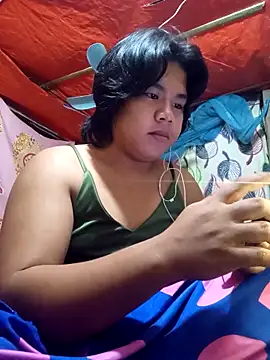 Snapshot of Huntrix2025 chatting on 11-23-25, 07:24 Huntrix2025 online show from 11-23-25, 07:24