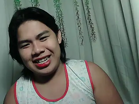 Snapshot of Huntrix2025 chatting on 11-24-25, 01:00 Huntrix2025 online show from 11-24-25, 01:00