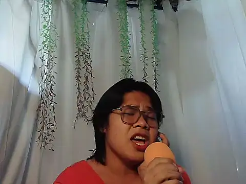 Snapshot of Huntrix2025 chatting on 11-29-25, 01:41 Huntrix2025 online show from 11-29-25, 01:41