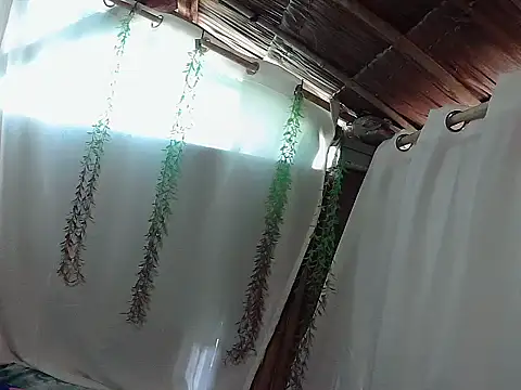 Snapshot of Huntrix2025 chatting on 12-03-25, 12:40 Huntrix2025 online show from 12-03-25, 12:40