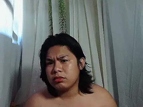 Huntrix2025 online show from 03-06-26, 12:40