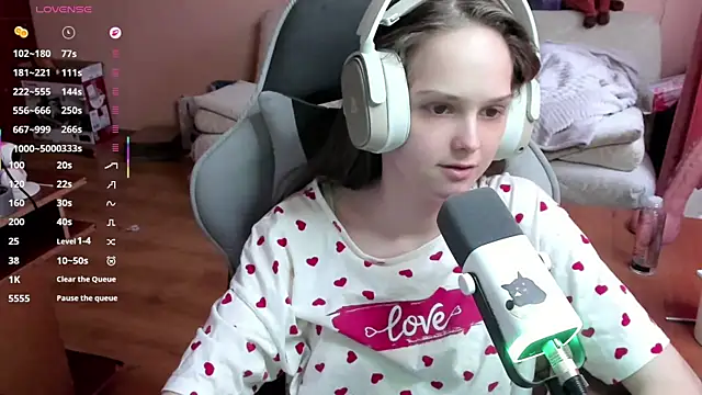 SharybbFace online show from 04-09-26, 02:22