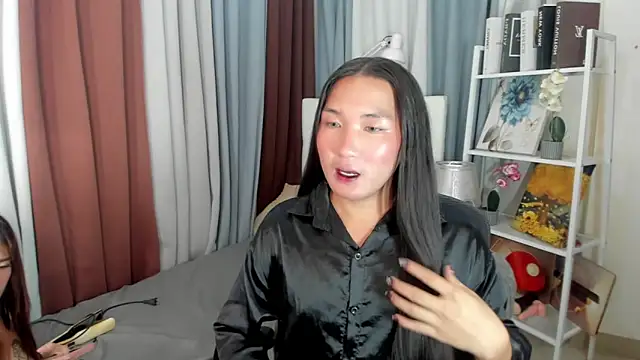 Snapshot of CandySweetCock chatting on 03-17-26, 05:38 CandySweetCock online show from 03-17-26, 05:38