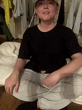 Snapshot of Mia_Winters chatting on 12-14-25, 08:57 Mia Winters online show from 12-14-25, 08:57