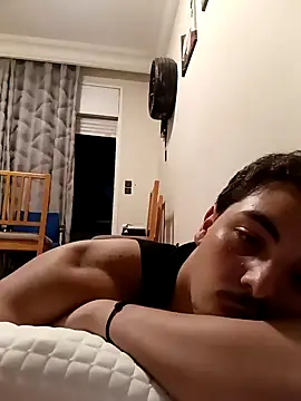 Snapshot of Bonk_o chatting on 09-20-25, 07:59 Bonk o online show from 09-20-25, 07:59