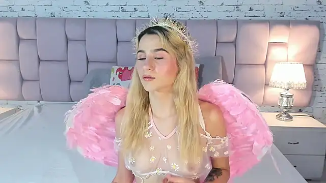 ChloeLaurentt online show from 10-24-25, 05:26