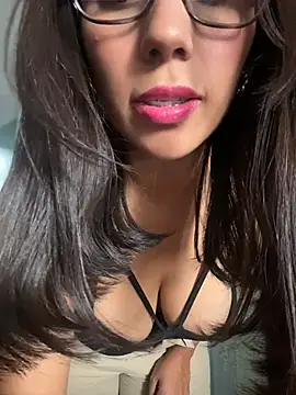 Nicol X online show from 05-19-26, 03:29