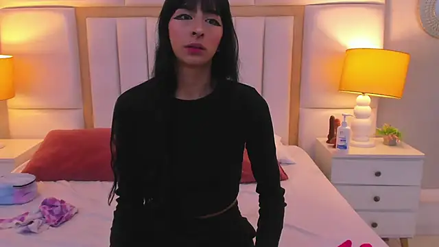 LaylaaDoll online show from 02-25-26, 07:45