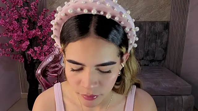 Snapshot of lilith4_s chatting on 10-21-25, 03:07 lilith4 s online show from 10-21-25, 03:07
