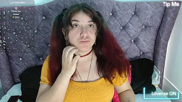 Snapshot of Pandy_888 chatting on 10-10-25, 05:56 Pandy 888 online show from 10-10-25, 05:56