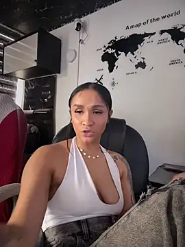 Isabella-Teen online show from 05-31-26, 06:09