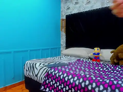 Snapshot of Karol-Horny chatting on 10-01-25, 01:39 Karol-Horny online show from 10-01-25, 01:39