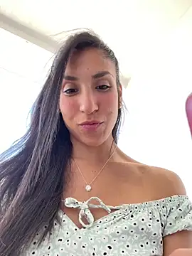 MaddyX   online show from 11-14-25, 07:01