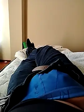 Benitocamelas93 online show from 04-22-26, 02:18