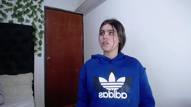 isabel 09 online show from 11-05-25, 03:17