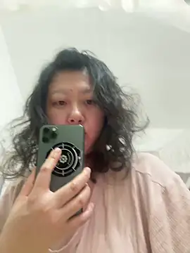 feifei1234 online show from 09-19-25, 01:40