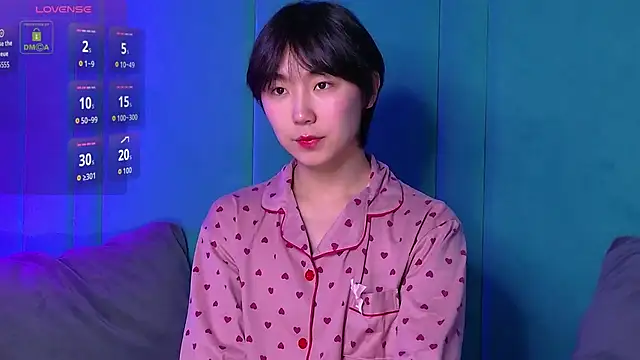 HeejinWang online show from 12-05-25, 04:21