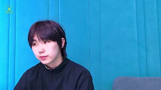 HeejinWang online show from 04-10-26, 08:02