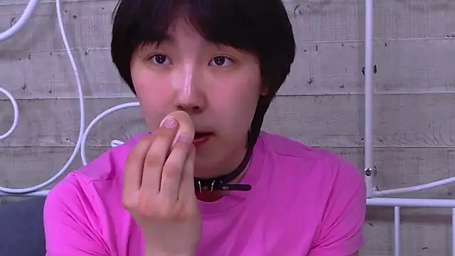 HeejinWang online show from 04-19-26, 08:44