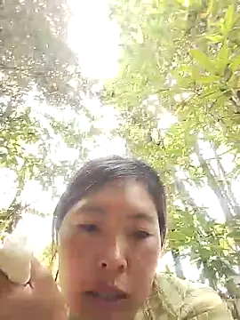 Snapshot of Siathong chatting on 09-22-25, 05:42 Siathong online show from 09-22-25, 05:42