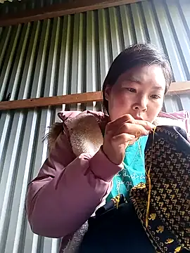 Snapshot of Siathong chatting on 10-02-25, 02:07 Siathong online show from 10-02-25, 02:07