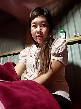 Snapshot of Siathong chatting on 10-16-25, 09:49 Siathong online show from 10-16-25, 09:49